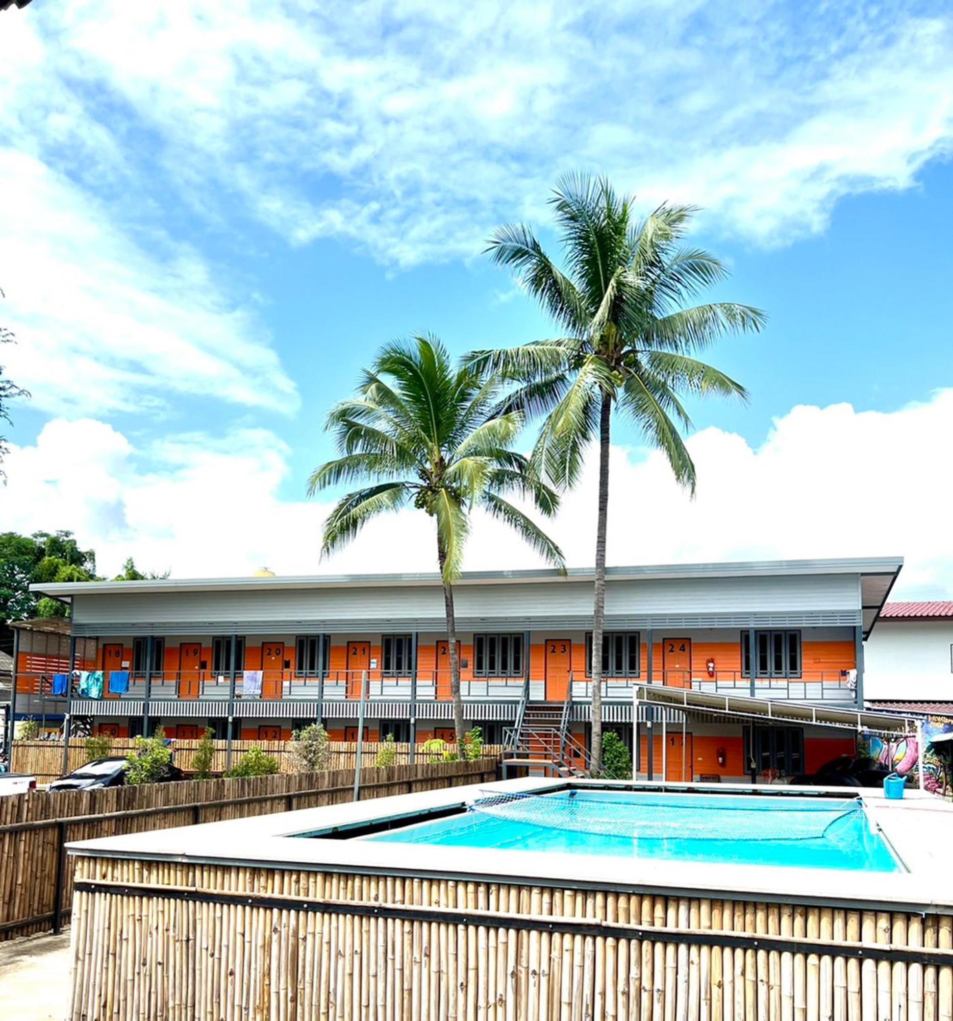Auberge de jeunesse Revolution *