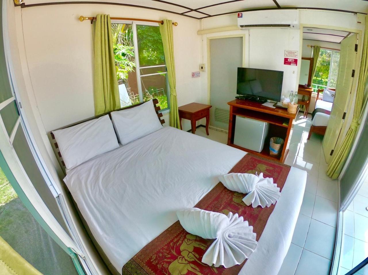 Revolution Auberge de jeunesse *